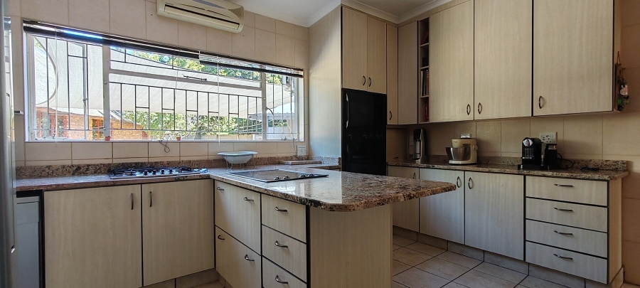 5 Bedroom Property for Sale in Parys Free State